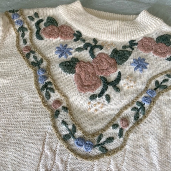 Floral cream sweater - Picture 6 of 11